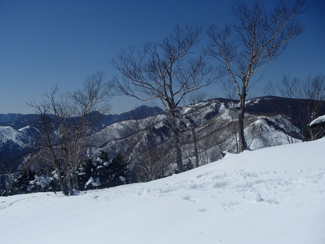 3.4大平山-黒檜岳～皇海山.JPG