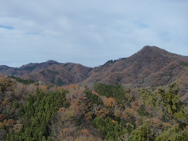 3.4篭岩山と中武生山.JPG
